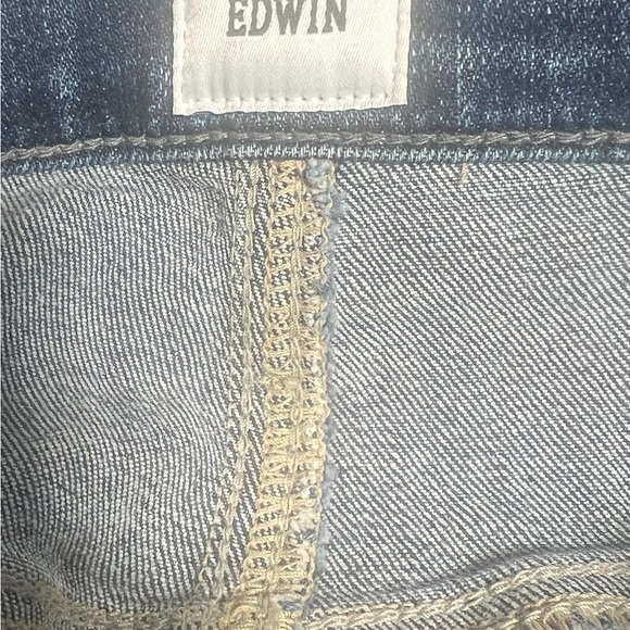 Edwin, 26x24, Bree Crop, Slim, Straight Denim Jeans. NWT @35 - Picture 2 of 11